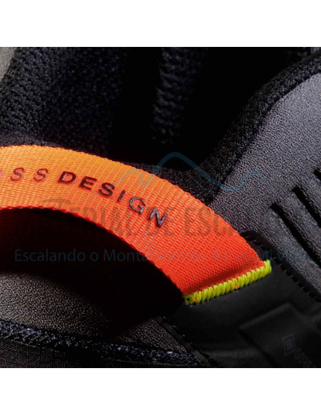 Bota Multiactividad | MAMMUT Sertig II Mid GTX Dark titanium-vibrant orange