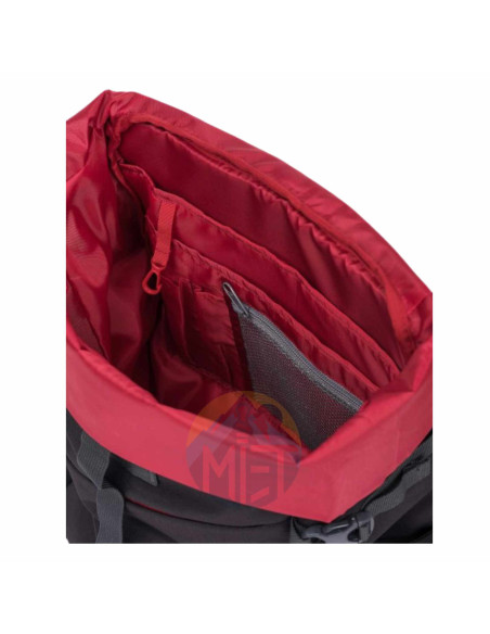 Un día ciudad, fin de semana en la montaña, Mochila urbana Ternua Red bay 20